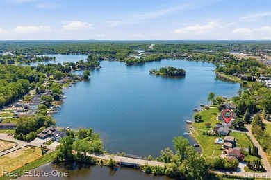 Beautifully updated Woodland Lake home where you can enjoy - photo 5