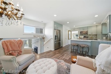 Beautifully updated Woodland Lake home where you can enjoy - photo 8