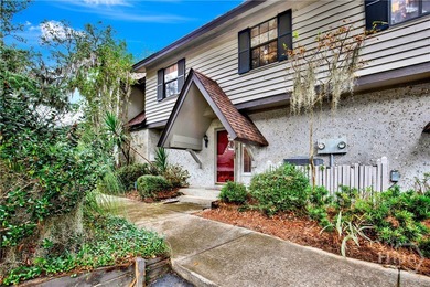 (private lake, pond, coastal) Townhome/Townhouse Active Under Contract in Savannah Georgia