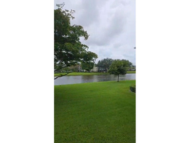 Beautiful residence located in a meticulously maintained 55+ - photo 2