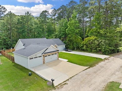 REDUCED! Make your move to Rayburn Country! This versatile home - photo 28