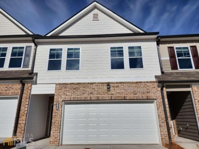 Lake Lanier Townhome/Townhouse Sale Pending in Oakwood Georgia