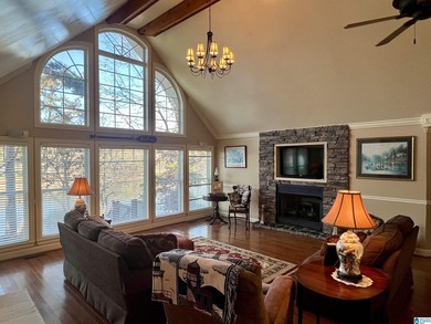Stunning 3-bedroom, 2-bath lakefront home on beautiful Lake - photo 4