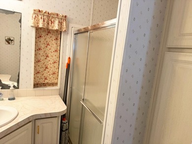 This great 1 bed, 1 bath unit at Briny Breezes offer 39 shares - photo 6