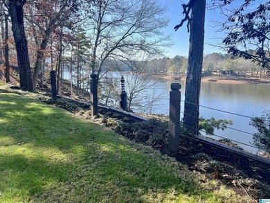 Stunning 3-bedroom, 2-bath lakefront home on beautiful Lake - photo 8