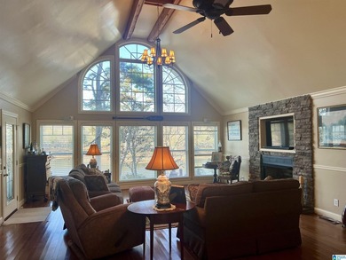 Stunning 3-bedroom, 2-bath lakefront home on beautiful Lake - photo 9