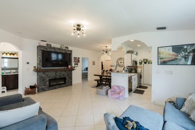 Rare opportunity to own this beautifully maintained 3-bedroom - photo 8