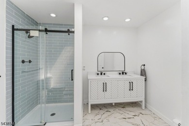Exceptional custom ranch showcasing quality craftsmanship - photo 15