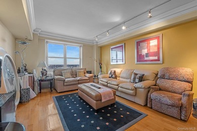 Iconic Duplex Penthouse - Panoramic Skyline Views & Expansive - photo 17
