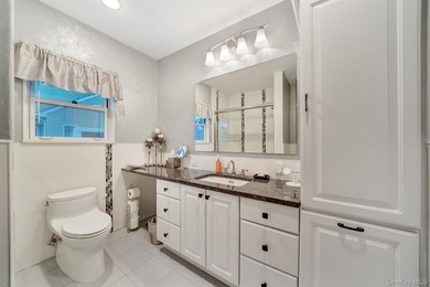 If You're Searching For A Home In Merrick, Check Out This 3 - photo 29