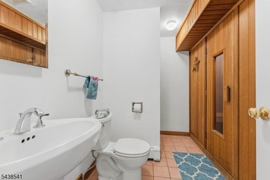 Exceptional custom ranch showcasing quality craftsmanship - photo 31