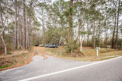 Discover exceptional potential with this 3 bedroom, 2 bath home - photo 8