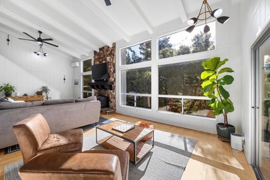 Nestled in the serenity of Bonny Doon, this exquisite 5-bed - photo 8