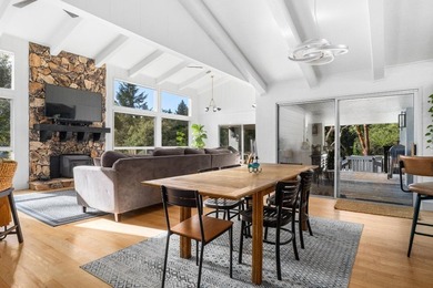 Nestled in the serenity of Bonny Doon, this exquisite 5-bed - photo 9