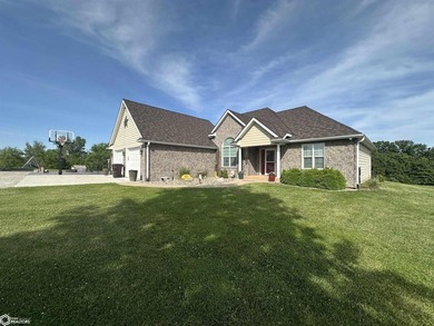 Beautifully situated on 14.5 m/l acres near Lake Rathbun, this - photo 3