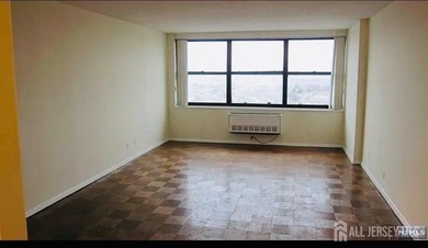 Spacious 1-bedroom at featuring stunning western sunset views - photo 3