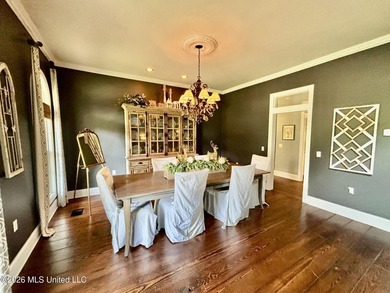 Experience the perfect blend of luxury, comfort, and country - photo 12