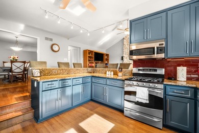 Waubeesee Lake Living at its Finest! Full 1 Acre Lot has 140ft - photo 14