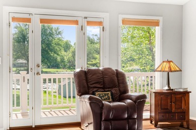 Waubeesee Lake Living at its Finest! Full 1 Acre Lot has 140ft - photo 19