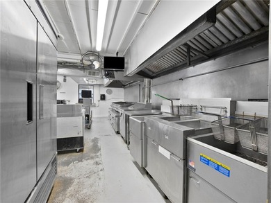 Turnkey restaurant opportunity on beautiful Lake Tenkiller with - photo 33