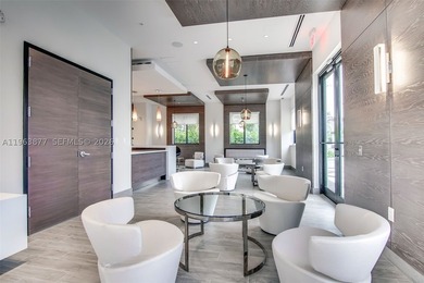 Unbeatable Value in the Heart of Brickell Fully furnished and - photo 37