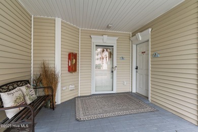 PRIME LOCATION! This 1st Floor End Unit is a true showstopper - photo 4