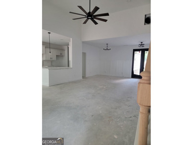 New construction home with 4 bedrooms and 2 bathrooms. Double - photo 9