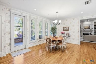 Glamorous home custom built in an exclusive neighborhood! - photo 23