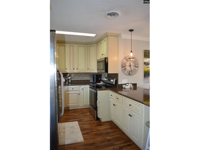 Remarkable waterfront home in a cove with lakefront views. - photo 28