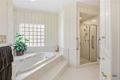 Glamorous home custom built in an exclusive neighborhood! - photo 29