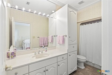 Glamorous home custom built in an exclusive neighborhood! - photo 32
