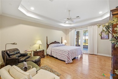 Glamorous home custom built in an exclusive neighborhood! - photo 41