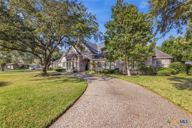 Glamorous home custom built in an exclusive neighborhood! - photo 42
