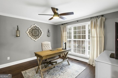 FANTASTIC TRADITIONAL HOME IN SOUGHT AFTER LAKE REDWINE - photo 5