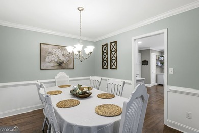 FANTASTIC TRADITIONAL HOME IN SOUGHT AFTER LAKE REDWINE - photo 9