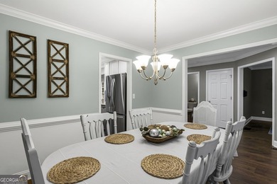 FANTASTIC TRADITIONAL HOME IN SOUGHT AFTER LAKE REDWINE - photo 10