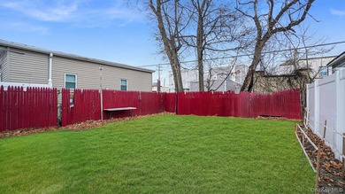 Charming Legal 2Family Home in the heart of Rosedale! Welcome to - photo 11