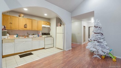 Charming Legal 2Family Home in the heart of Rosedale! Welcome to - photo 13