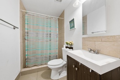 Single family home located east of I95 in Deerfield Beach. This - photo 14