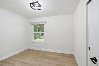 Welcome to 519 Cheyenne Ln*** A residence that perfectly - photo 23