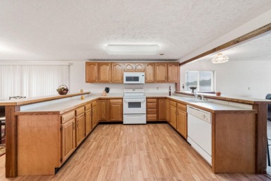 THREE EXCEPTIONAL WATERFRONT HOMES OFFERED AS A PACKAGE! - photo 13