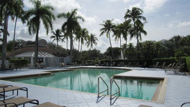 (private lake, pond, coastal) Condo Active Under Contract in Coconut Creek Florida