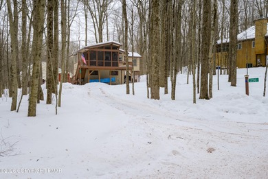 Locust Lake Home For Sale in Pocono Lake Pennsylvania