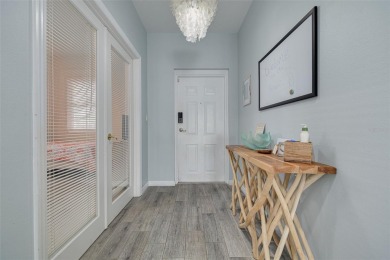 A Waterfront Paradise Awaits!

Step into this simply - photo 3