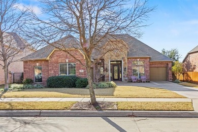 (private lake, pond, coastal) Home Active Under Contract in Fort Worth Texas