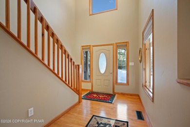 Lake Naomi Home For Sale in Pocono Pines Pennsylvania