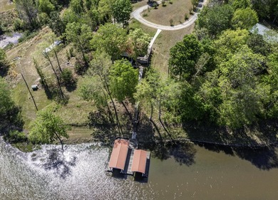 Beautiful 3BR/2BA waterfront home on Hyco Lake featuring amazing - photo 3
