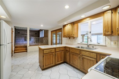 This well-maintained 3-bedroom, 1.5-bath split level home offers - photo 14