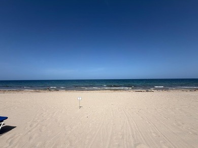 large and spacious studio with beautiful direct ocean and pool - photo 14