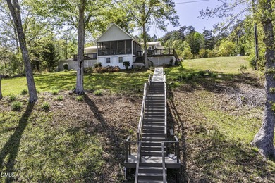 Beautiful 3BR/2BA waterfront home on Hyco Lake featuring amazing - photo 7